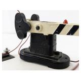 Lionel No. 252 Automatic Railroad Crossing Gate with Wiring and Instructions