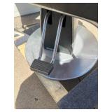 F. & F. KOENIGKRAMER Reliance Hydraulic Lift Barber Chair – Adjustable Height & 360° Swivel – Great Condition! F. & F. KOENIGKRAMER Reliance Hydraulic Lift Barber Chair – Adjustable Height & 360° Swivel – Great Condition!