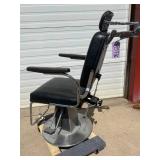 F. & F. KOENIGKRAMER Reliance Hydraulic Lift Barber Chair – Adjustable Height & 360° Swivel – Great Condition! F. & F. KOENIGKRAMER Reliance Hydraulic Lift Barber Chair – Adjustable Height & 360° Swivel – Great Condition!