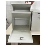 MSRP $600 Health Care Logistics Lockable Return Drop Box with Keys Includes Medical Cart - Great Condition! MSRP $600 Health Care Logistics Lockable Return Drop Box with Keys Includes Medical Cart - Great Condition!