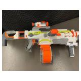 Nerf N-Strike Elite Modulus Blaster with 25MAX Drum Magazine and Attachments