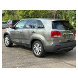 2011 KIA SORENTO EX *All Wheel Drive* (NO RESERVE)