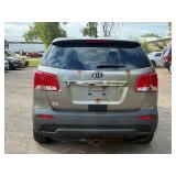 2011 KIA SORENTO EX *All Wheel Drive* (NO RESERVE)