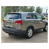 2011 KIA SORENTO EX *All Wheel Drive* (NO RESERVE)