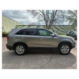 2011 KIA SORENTO EX *All Wheel Drive* (NO RESERVE)