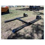 Wolverine Clamp-On Pallet Forks w/ Adjustable Stabilizer Bar (TF1-66-4000G)