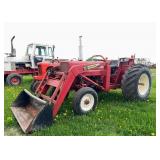 International 674 Tractor with  Hydraulic Freeman Loader