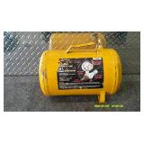 Two Air Tanks One Red, One Yellow