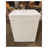 5.0 cu. ft. Manual Defrost Chest Freezer with LED Light in White Garage Ready by Vissani   Customer Returns See Pictures