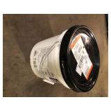 4 Gal. (16 qt.) 24 Hour Dry Time Vinyl Composition Tile Floor Adhesive in Creamy Tan by ROBERTS Customer Returns See Pictures