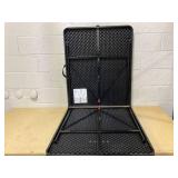 Mainstays 6 Foot Bi-Fold Plastic Folding Table