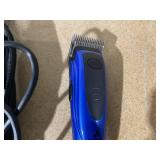 Andis EasyClip Versa Detachable Blade Dog Clippers Kit