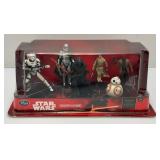 Disney STAR WARS Figurine Set (NIB)