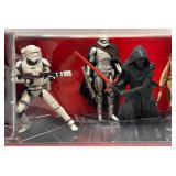 Disney STAR WARS Figurine Set (NIB)