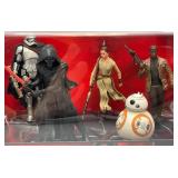 Disney STAR WARS Figurine Set (NIB)