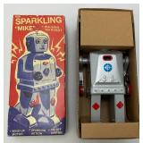 Schylling Sparkling Mike Wind Up Robot in Original Box (Like New)