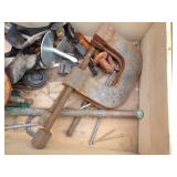 Clamps, 3 point center bar, 2 drawers with content