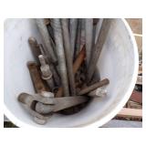 2 Buckets of Pullers