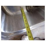 Kitchen Sink with /Faucet