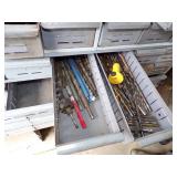 Stacking Bolt bin with content and Stuff on TOP