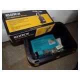 Klutch Air Hydraulic Riveter with Rivets