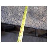 Pneumatic Hydraulic Table Bench with Content