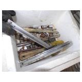 Angle grinder, 2 Battery Charger, Socket