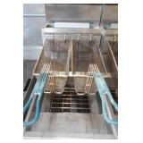 Saturn Commercial Gas Deep Fryer 2 Basket (each 2 basket sold separately) Saturn Commercial Gas Deep Fryer 2 Basket (each 2 basket sold separately)