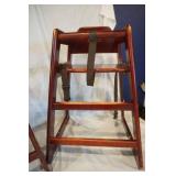 High Chairs (2ct) High Chairs (2ct)