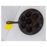 Antique 9" Round Cast Iron Pan Antique 9" Round Cast Iron Pan