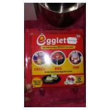 Assorted Entertainment Lot, Pamper Chef Baking Tube.