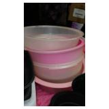 Nice Lot of Storage with Lids, Tupperware, Rubbermaid and More.