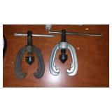 Tube Cutters, Flaring Tools, Plug Wrench.