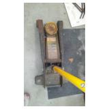 Craftsman 3 ½ Ton Hydraulic Floor Jack.
