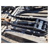 JF 3T Mini Excavator Hydraulic Thumb Clamp MZ251241101 with a length of 980mm (38.5") JF 3T Mini Excavator Hydraulic Thumb Clamp MZ251241101 with a length of 980mm (38.5")