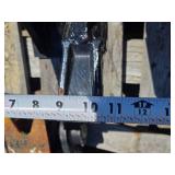 JF 3T Mini Excavator Hydraulic Thumb Clamp MZ251241101 with a length of 980mm (38.5") JF 3T Mini Excavator Hydraulic Thumb Clamp MZ251241101 with a length of 980mm (38.5")