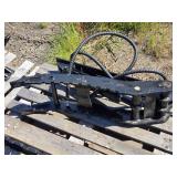 Future FT-13T 38" Hydraulic Thumb Clamp Future FT-13T 38" Hydraulic Thumb Clamp