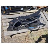 Future FT-13T 38" Hydraulic Thumb Clamp Future FT-13T 38" Hydraulic Thumb Clamp