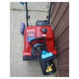 4 cycle Toro Power Clear snow thrower. Electric start. Nice shape. As shown. 4 cycle Toro Power Clear snow thrower. Electric start. Nice shape. As shown.