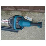 Makita 18 volt hedge trimmer 22. Trade show display. Makita 18 volt hedge trimmer 22. Trade show display.
