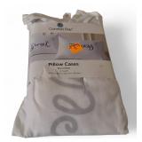 Bobbie Brooks Ladies Yoga pants & 3 Pillow Case covers Bobbie Brooks Ladies Yoga pants & 3 Pillow Case covers