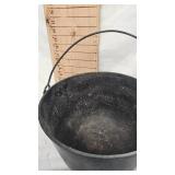 Cast Iron  Stew Pot with Handle Cast Iron  Stew Pot with Handle