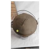 Cast Iron Pot with Lid-Made in USA Cast Iron Pot with Lid-Made in USA