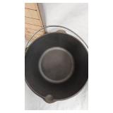 Cast Iron Pot with Lid-Made in USA Cast Iron Pot with Lid-Made in USA