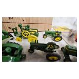 1:87 Miniature John Deere Toys along with Ertl Square Baler Miniature 1:87 Miniature John Deere Toys along with Ertl Square Baler Miniature