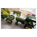 1:87 Miniature John Deere Toys along with Ertl Square Baler Miniature 1:87 Miniature John Deere Toys along with Ertl Square Baler Miniature