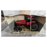 Ertl Case International 7150 w/box Ertl Case International 7150 w/box