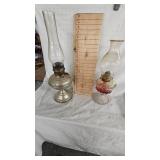 Lot of 2 Oil Lamps in Good Condition Lot of 2 Oil Lamps in Good Condition