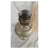 Lot of 2 Oil Lamps in Good Condition Lot of 2 Oil Lamps in Good Condition
