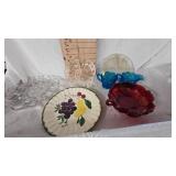 Assorted Lot of Dishes/Glassware/Plates/Trays Assorted Lot of Dishes/Glassware/Plates/Trays